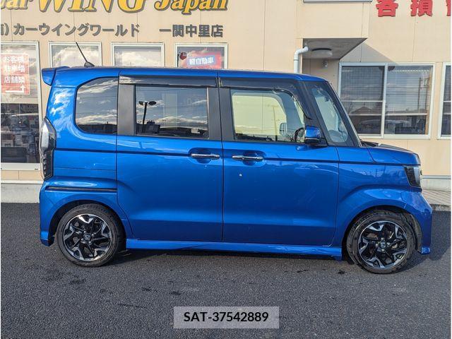 Honda N BOX CUSTOM 2018-04 217322-5