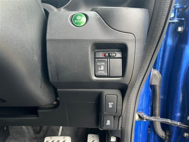 Honda N BOX CUSTOM 2017-01 6639-24