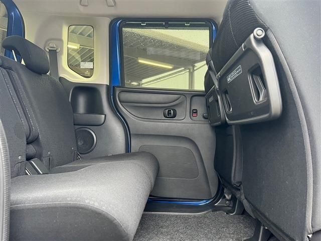 Honda N BOX CUSTOM 2017-01 6639-26