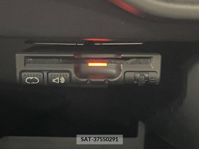 Nissan NOTE 2014-08 365345-6