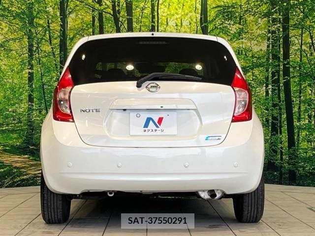 Nissan NOTE 2014-08 365345-14