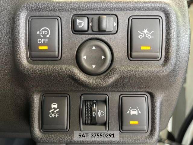 Nissan NOTE 2014-08 365345-4