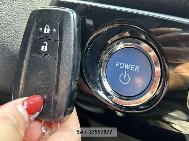 Toyota PRIUS 2016-02 335144-15