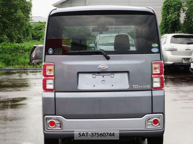 Daihatsu WAKE 2016-01 345645-3