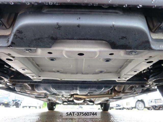 Daihatsu WAKE 2016-01 345645-27