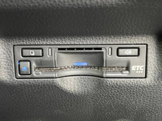 Toyota SIENTA 2022-12 14484-7