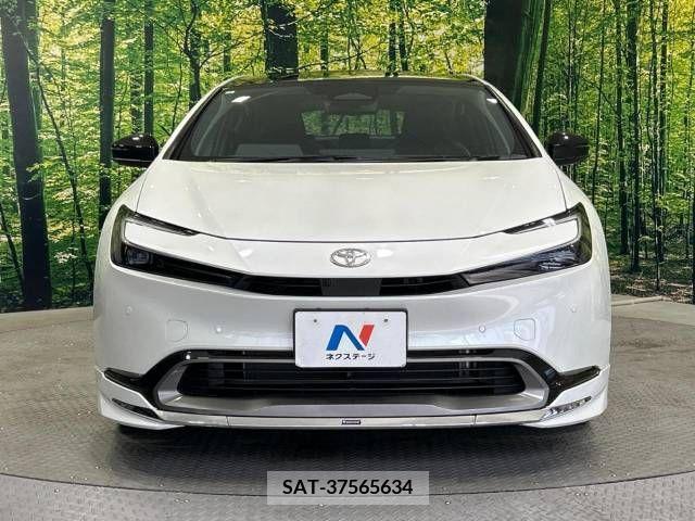 Toyota PRIUS 2023-11 366361-14