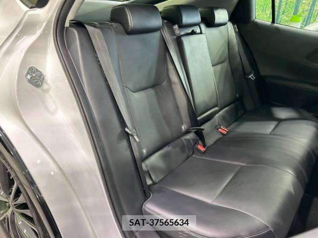 Toyota PRIUS 2023-11 366361-9