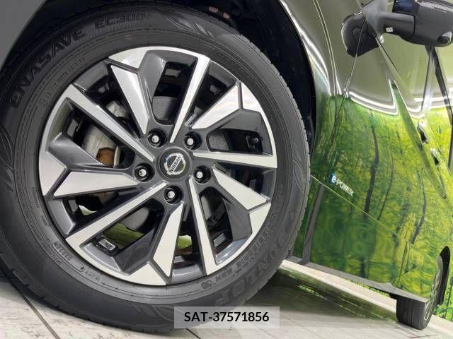Nissan SERENA 2020-10 393871-15