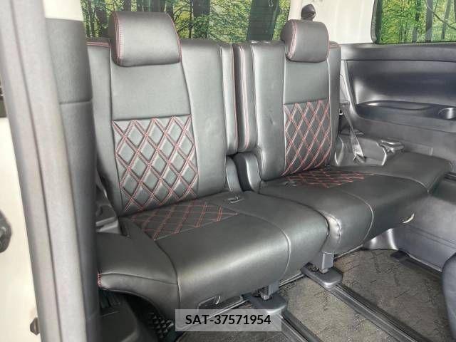 Toyota VELLFIRE 2019-10 332974-9