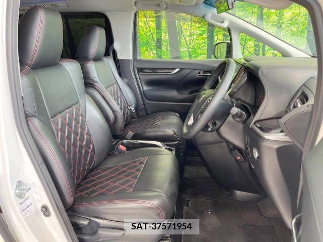 Toyota VELLFIRE 2019-10 332974-7