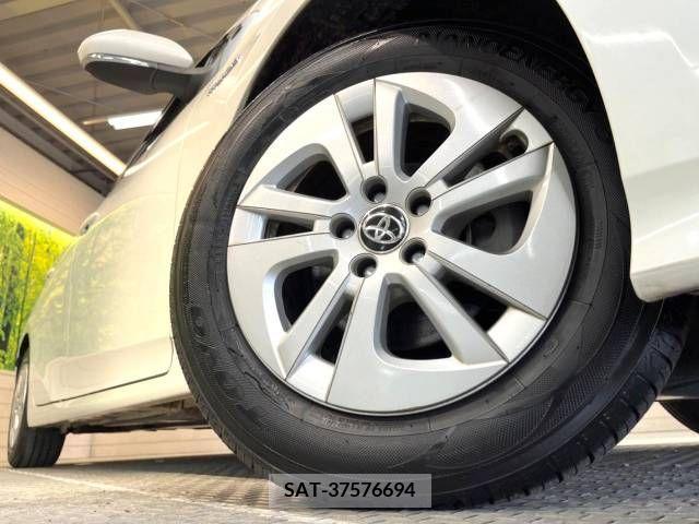 Toyota PRIUS 2017-03 282135-13