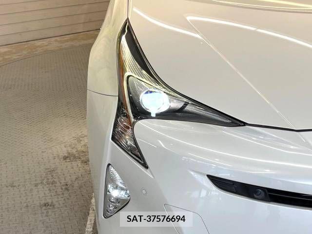 Toyota PRIUS 2017-03 282135-12