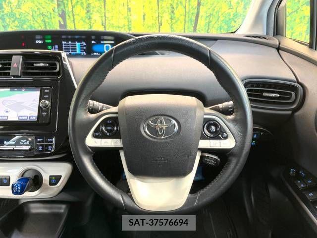 Toyota PRIUS 2017-03 282135-11