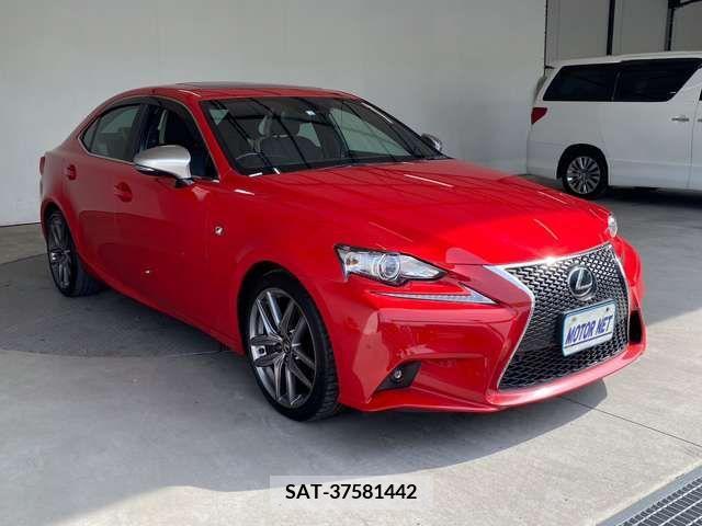 Lexus IS 2016-06 275380-18