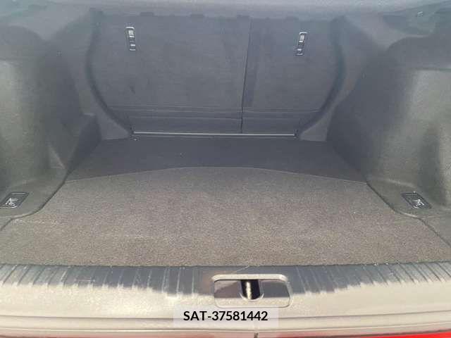Lexus IS 2016-06 275380-7