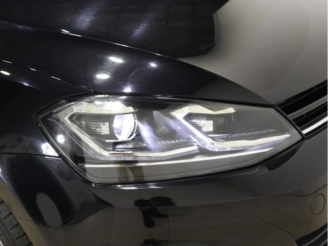 VolksWagen GOLF 2014-03 26829-21