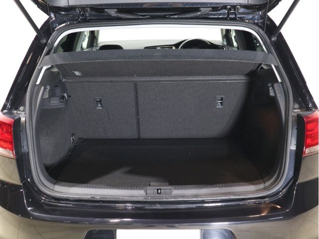 VolksWagen GOLF 2014-03 26829-22
