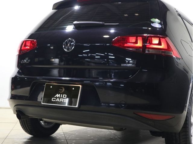 VolksWagen GOLF 2014-03 26829-6