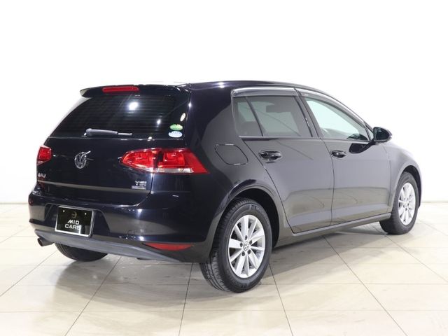 VolksWagen GOLF 2014-03 26829-7