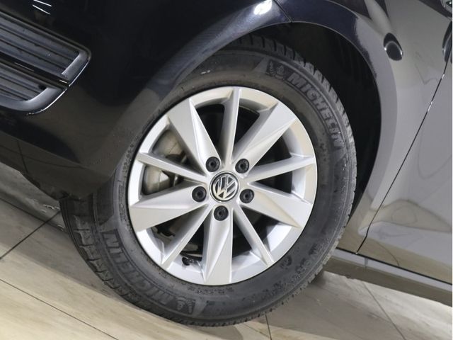 VolksWagen GOLF 2014-03 26829-24