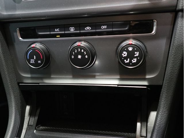 VolksWagen GOLF 2014-03 26829-20