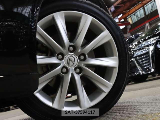 Lexus IS 2013-09 391853-11