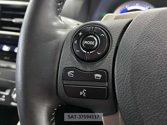 Lexus IS 2013-09 391853-15