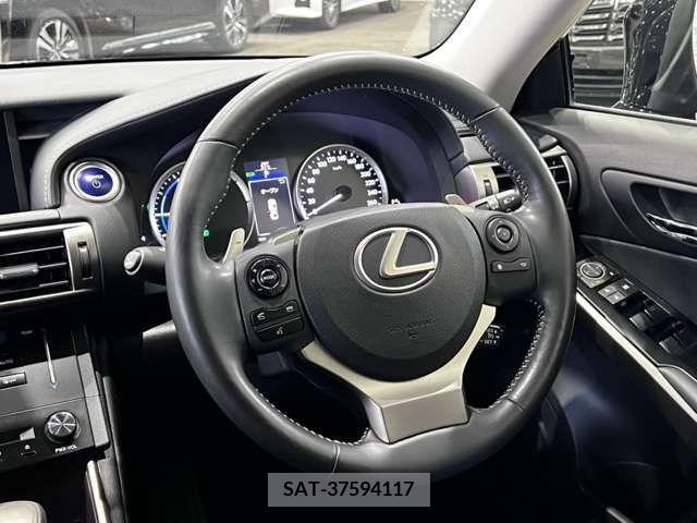 Lexus IS 2013-09 391853-14
