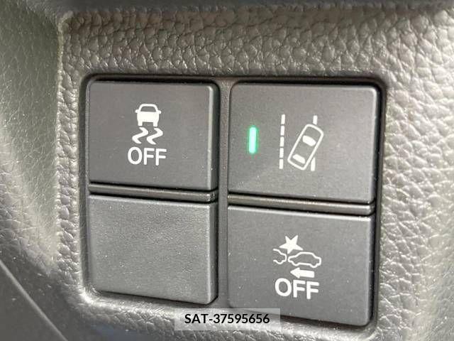 Honda N BOX CUSTOM 2018-08 278926-9