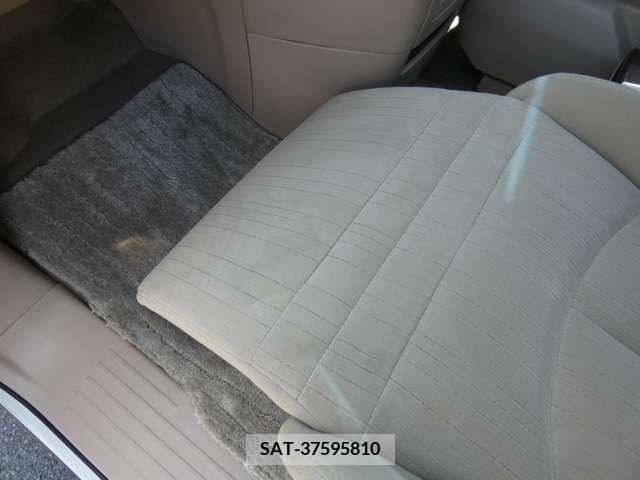Nissan ELGRAND 2012-01 359721-22