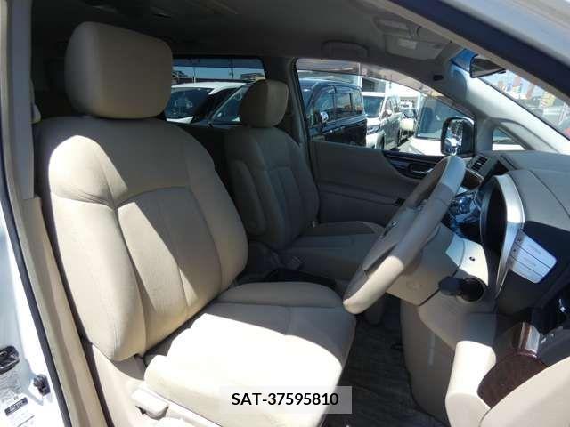 Nissan ELGRAND 2012-01 359721-19
