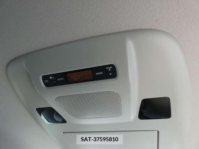 Nissan ELGRAND 2012-01 359721-17