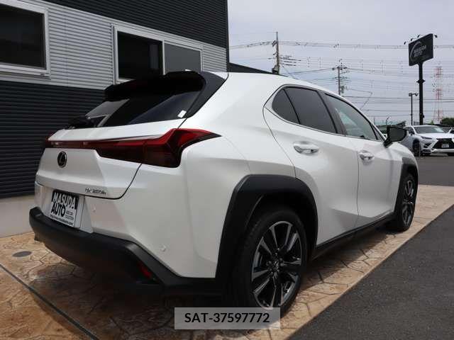 Lexus UX 2023-09 275929-6