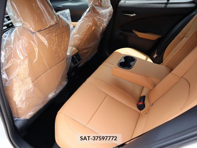 Lexus UX 2023-09 275929-11