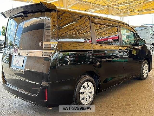 Toyota VOXY 2018-07 288997-16