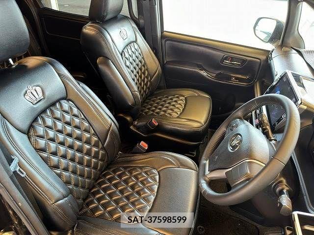 Toyota VOXY 2018-07 288997-4