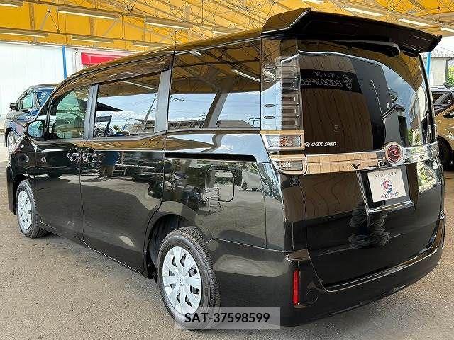 Toyota VOXY 2018-07 288997-15