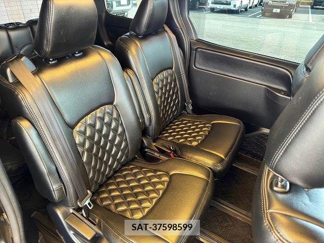 Toyota VOXY 2018-07 288997-5