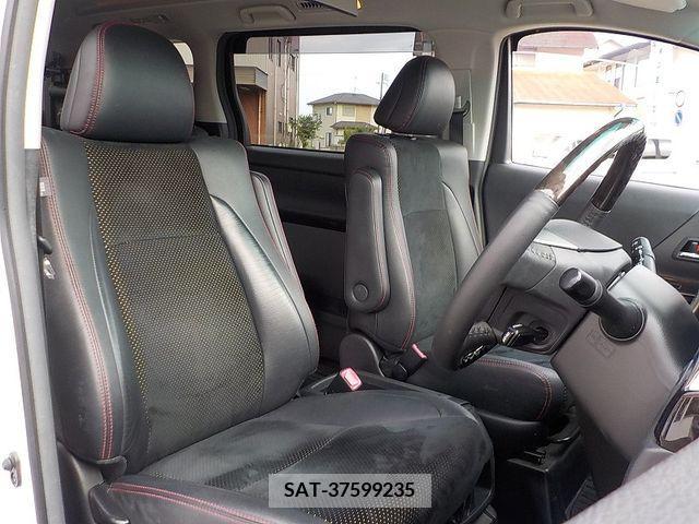 Toyota VELLFIRE 2014-01 369676-9