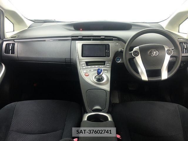 Toyota PRIUS 2012-02 322007-1