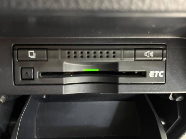 Toyota VOXY 2015-07 26895-6