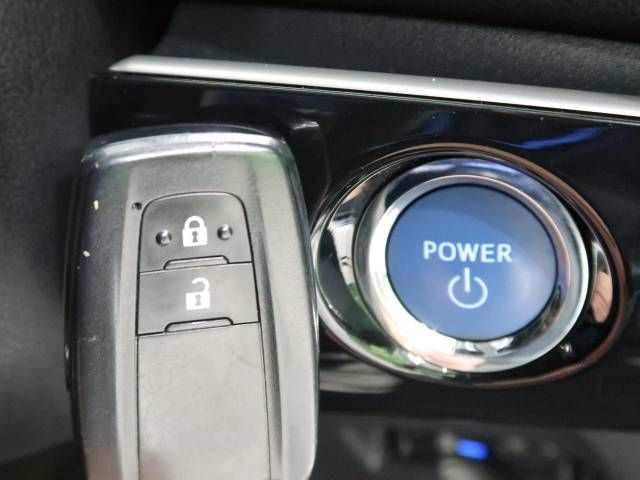 Toyota PRIUS 2018-08 187897-7