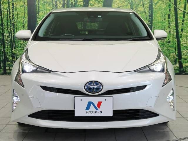 Toyota PRIUS 2018-08 187897-14