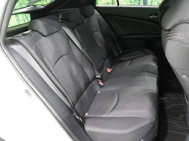 Toyota PRIUS 2018-08 187897-9