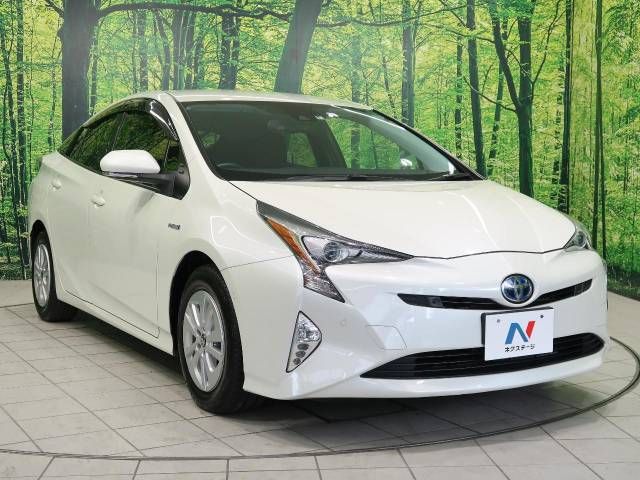 Toyota PRIUS 2018-08 187897-16