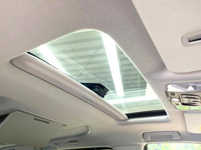 Toyota ALPHARD 2021-02 22761-2