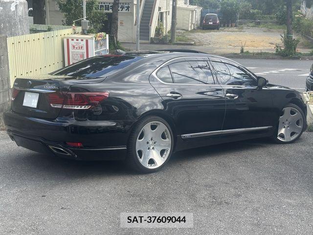 Lexus LS 2016-03 201755-3