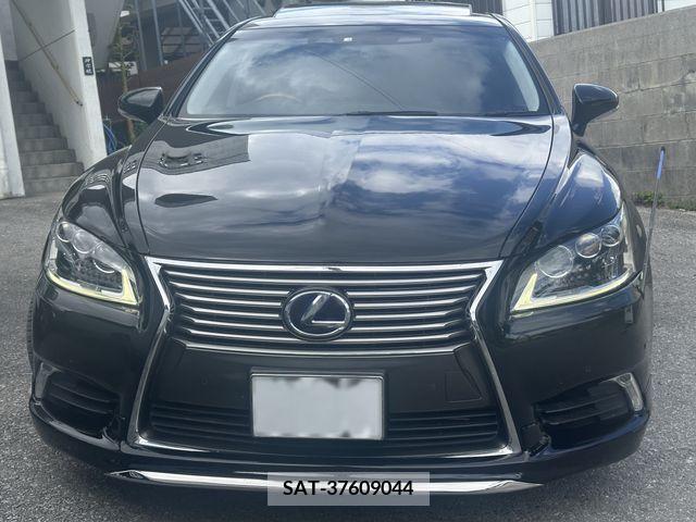 Lexus LS 2016-03 201755-1