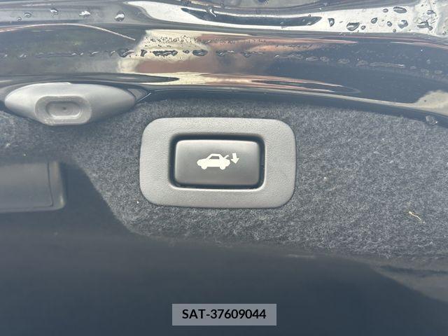 Lexus LS 2016-03 201755-10